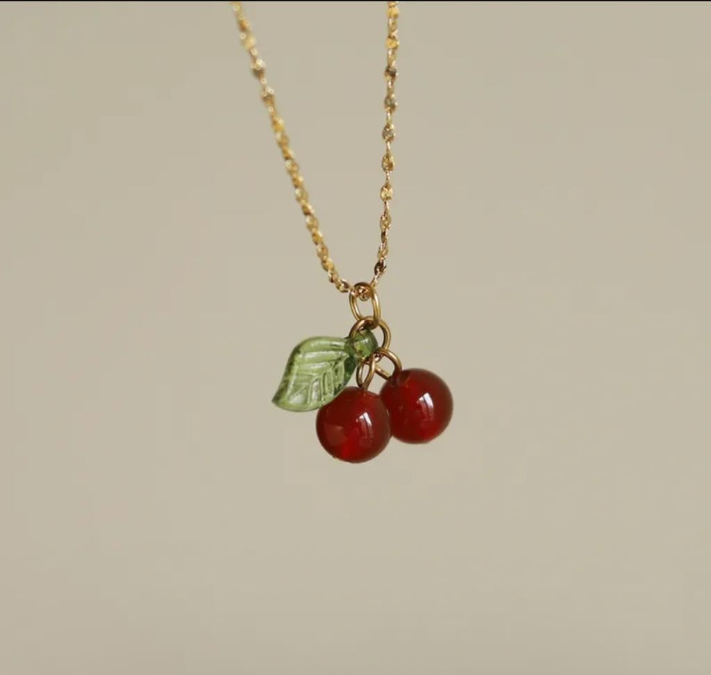 Collar Cherry